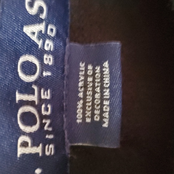 U.S. Polo Assn. Sweater - Picture 6 of 9